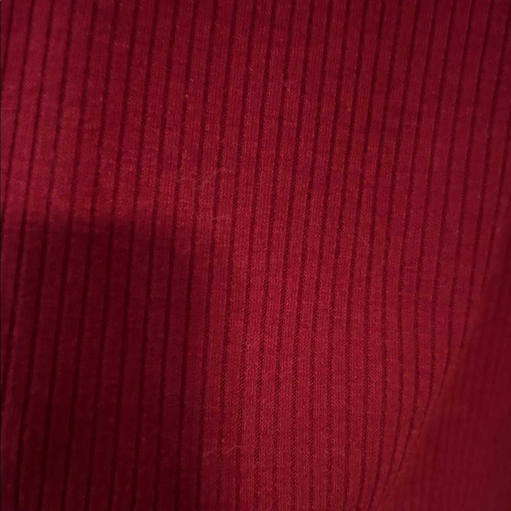 Deep Red V-Neck Ribbed Tee - Picture 4 of 4
